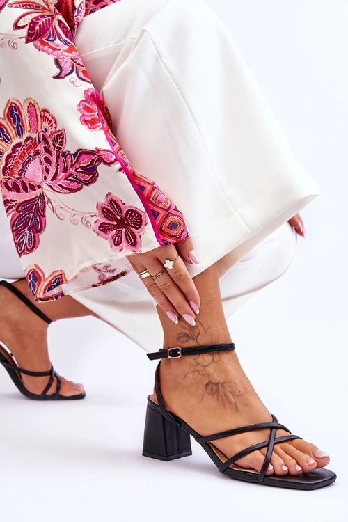 Modne Sandałki Na Obcasie Czarne Felisa