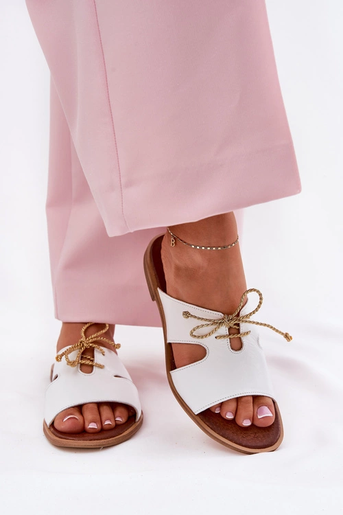 Skórzane Klapki Damskie Na Płaskim Obcasie Zazoo 3022 Białe