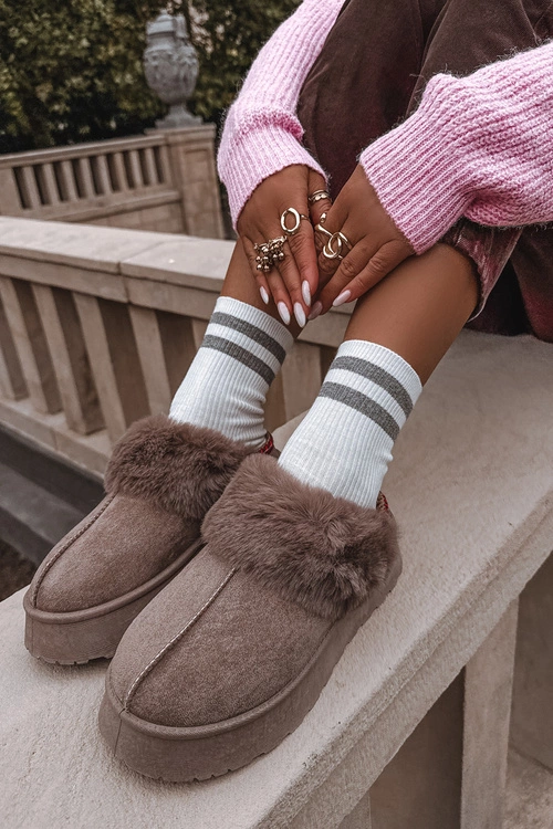 Śniegowce Damskie Na Platformie Z Futerkiem I Haftem Ciemnobeżowe Querina