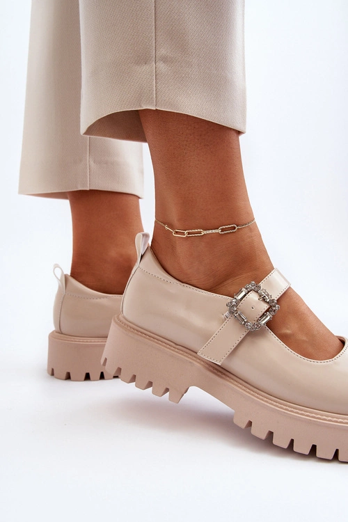 Damskie Lakierowane Półbuty Z Ozdobną Klamrą Beżowe Lindnessa