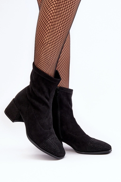 Botki Damskie Na Niskim Obcasie Ze Zdobieniem Czarne Vissias