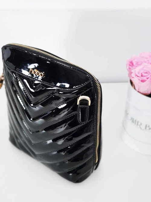 Damska Torebka Listonoszka Lakierowana NOBO NBAG-FD2080-C020 Czarna