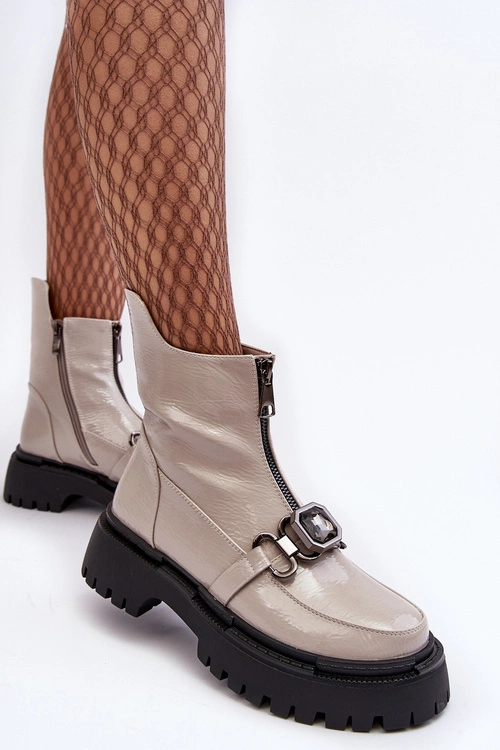 Lakierowane Damskie Botki Na Suwak D&A MR870-94 Jasnoszare