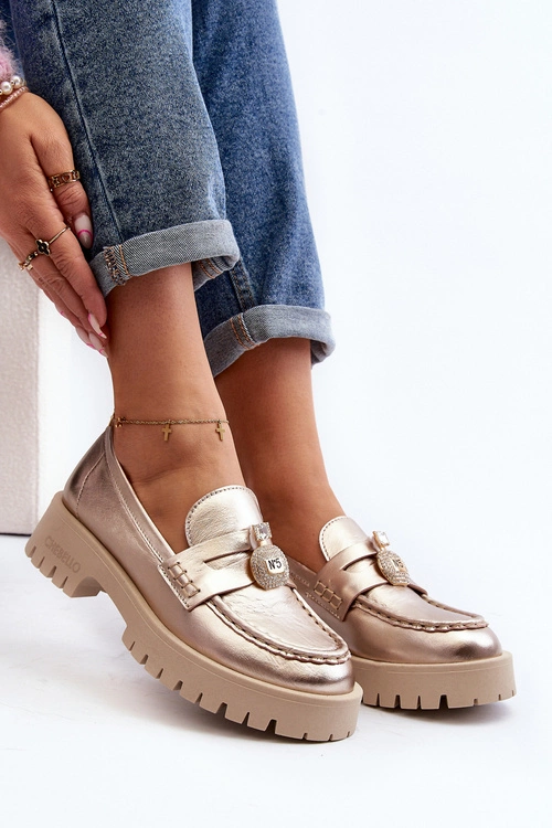 Skórzane Półbuty Mokasyny Z Ozdobą CheBello 4291 Złote