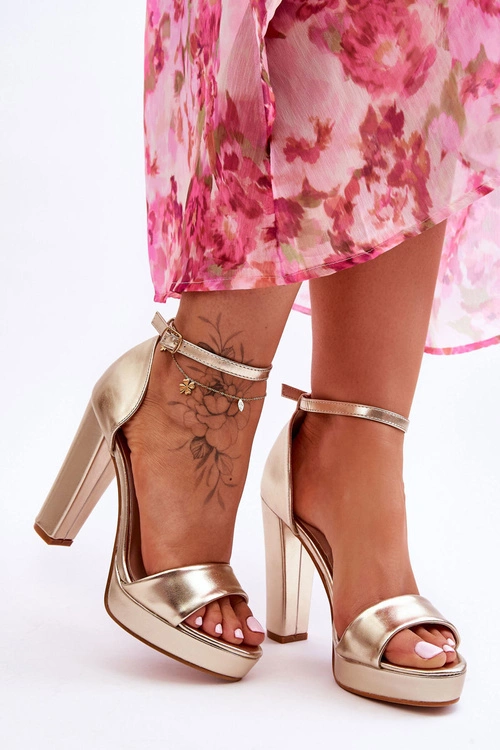 Sandały Na Wysokim Obcasie Złote Mandy