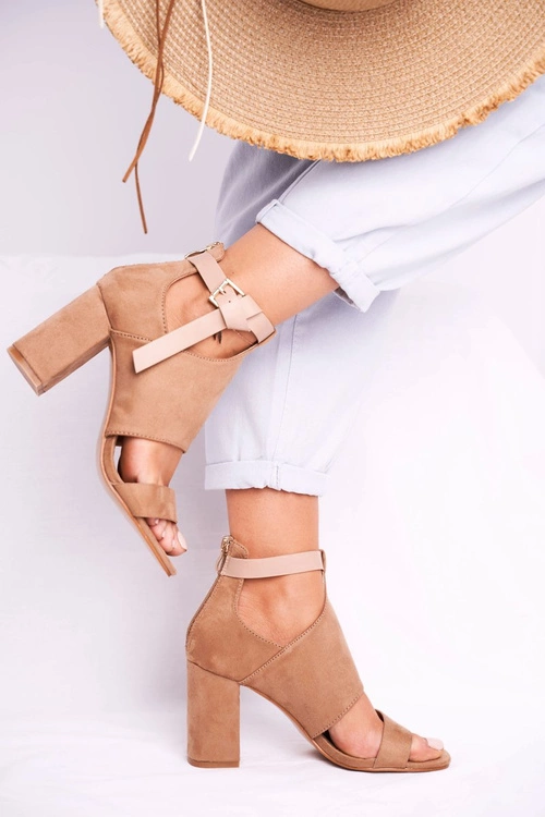 Sandały Na Słupku Z Cholewką Vinceza 20-17054 Beżowe