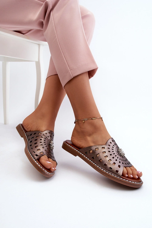 Błyszczące Klapki Damskie Na Płaskim Obcasie Z Ozdobą Miedziane Ebirena