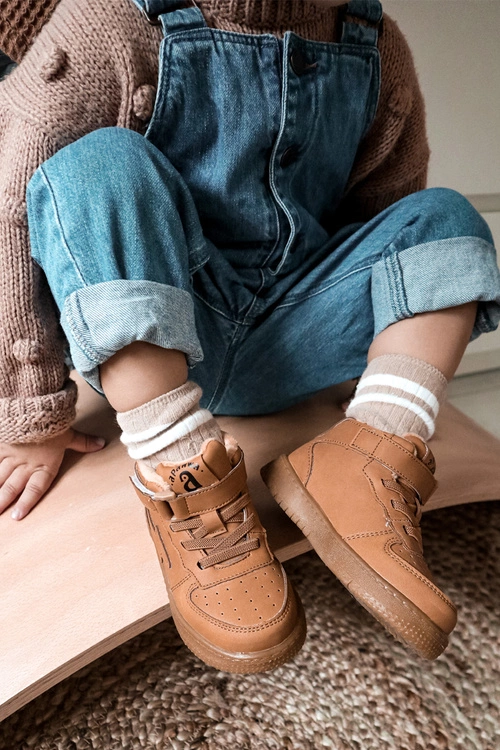 Dziecięce Wysokie Ocieplane Buty Sportowe Camel Clafi