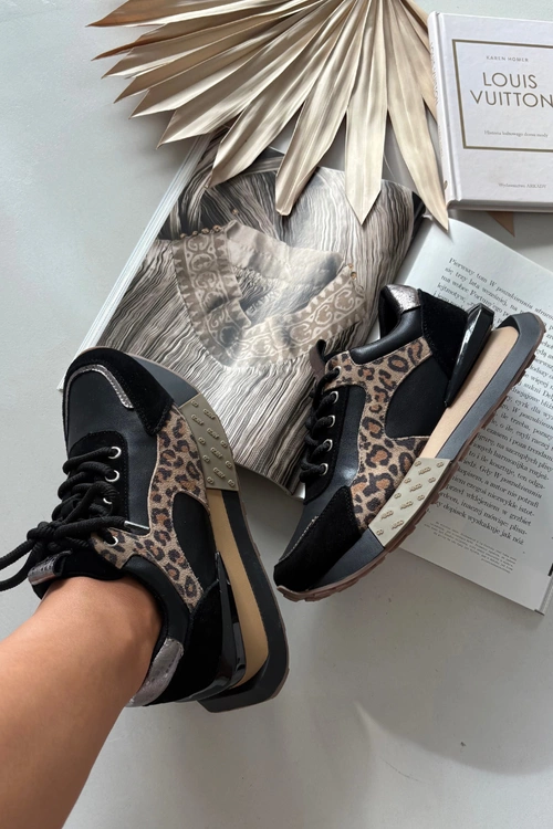 Skórzane Sneakersy Damskie Na Platformie Panterka Artiker 55C0134 Czarne
