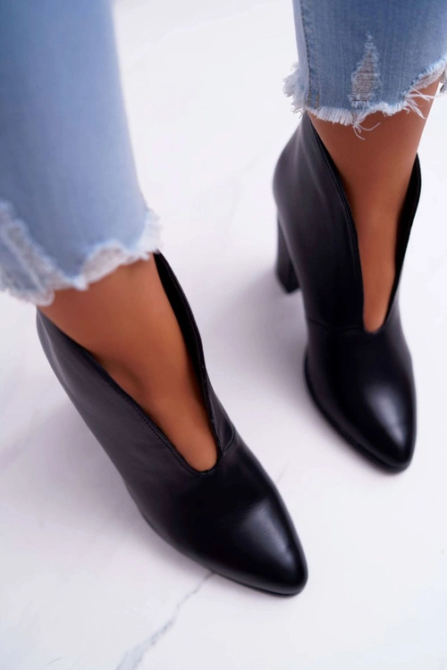 Botki Damskie Na Słupku Wsuwane z Wycięciami Czarne Mantana