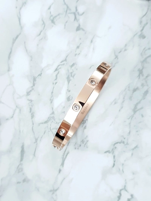 Damska Bransoleta Stalowa Z Cyrkoniami Różowe Złoto 6mm Valerii