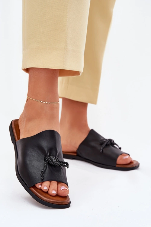 Klapki Damskie Na Płaskim Obcasie Z Ozdobnym Wiązaniem Czarne Norela 