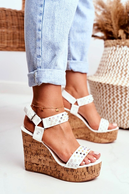 Sandały Damskie Na Koturnie Lu Boo Białe Gail