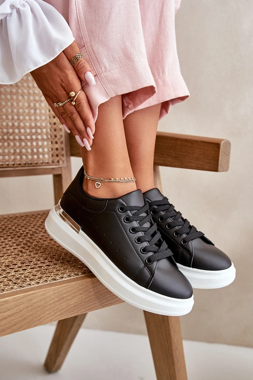 Niskie Trampki Damskie Na Platformie Z Eko Skóry Czarne Nevelena