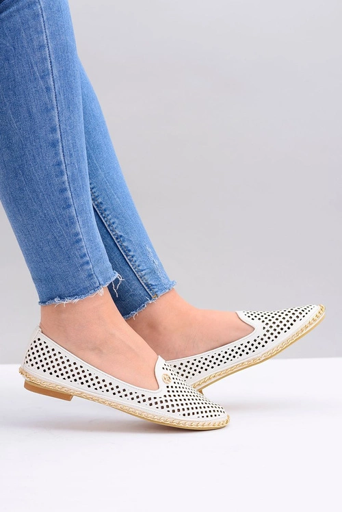 Lu Boo | Białe Ażurowe Balerinki Lordsy Stylish