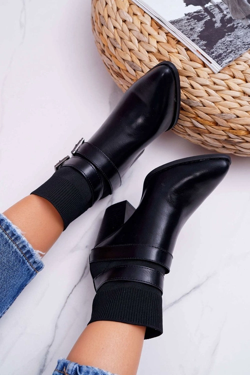 Damskie Botki Na Słupku Klamry W Szpic Czarne Fello