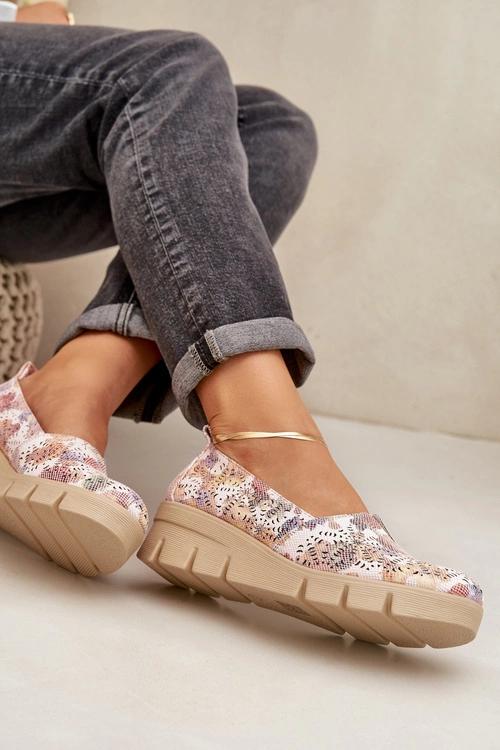 Półbuty Damskie Z Ażurowym Wzorem Na Koturnie Multikolor Lisvia