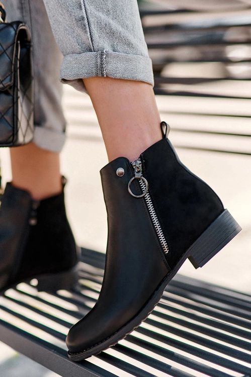 Klasyczne Niskie Skórzane Botki Czarne Sotelia