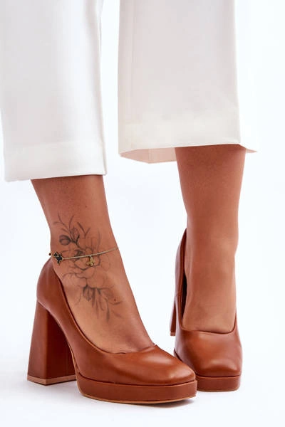 Skórzane Czółenka Na Masywnym Obcasie Camel Rosalia