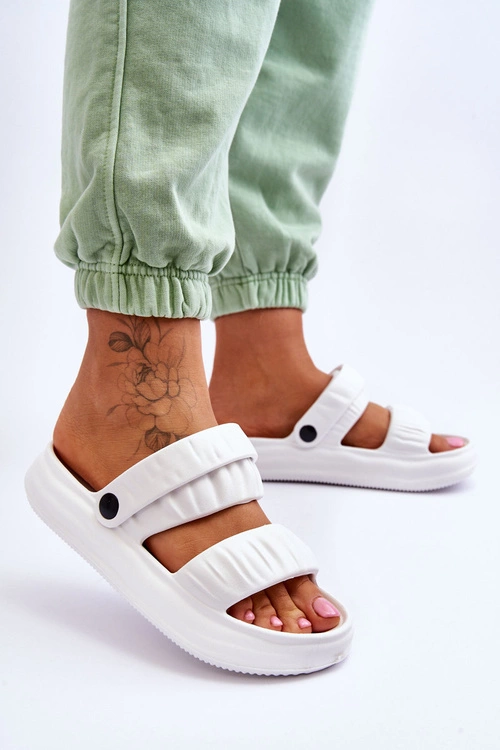 Piankowe Klapki Sandałki Białe Lirell