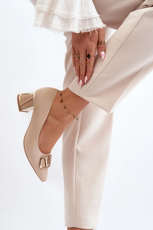 Eleganckie Czółenka Z Ozdobą Laura Messi 2740 Beżowe