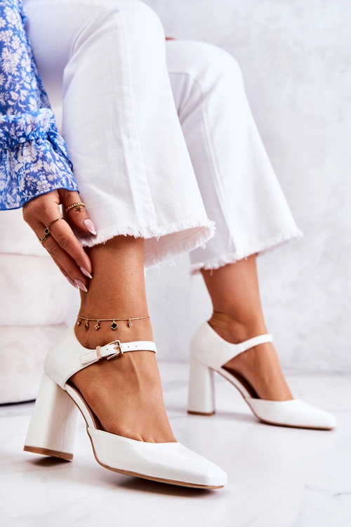 Modne Lakierowane Czółenka Na Słupku Białe Maoris