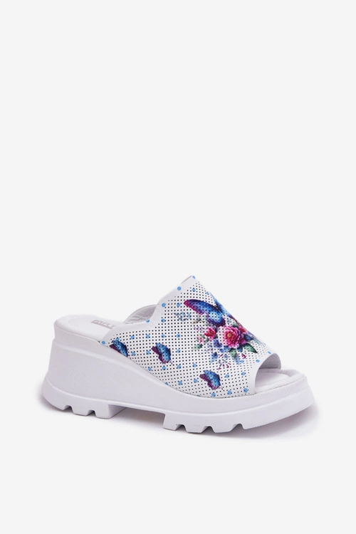 Skórzane Klapki Damskie Na Koturnie Artiker 56C0428 Białe