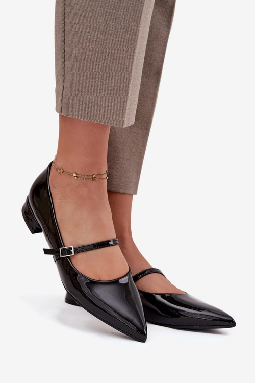 Lakierowane Baleriny Na Delikatnym Obcasie Z Paskiem Czarne Isvella
