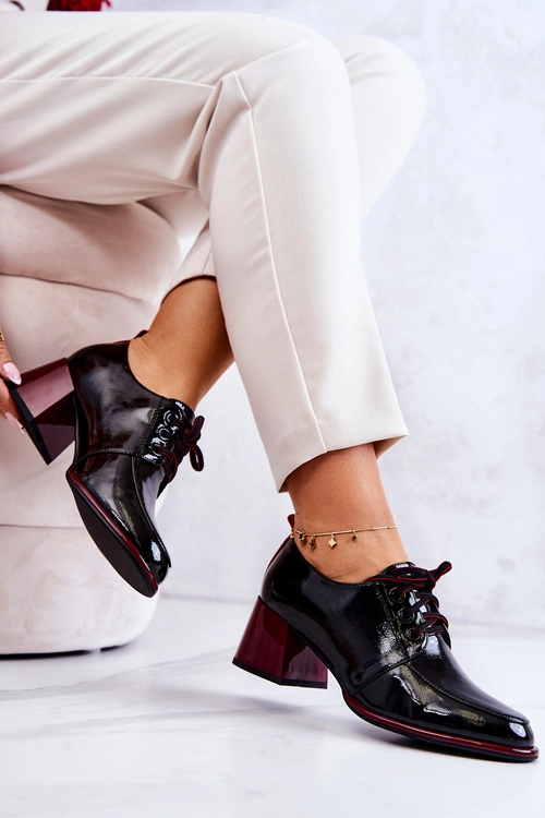 Lakierowane Wiązane Półbuty Na Słupku Czarno-Czerwone Esmera