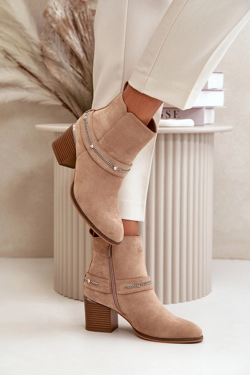 Ocieplane Botki Damskie Na Słupku Z Łańcuszkiem Eko Zamszowe Beżowe Hanalen