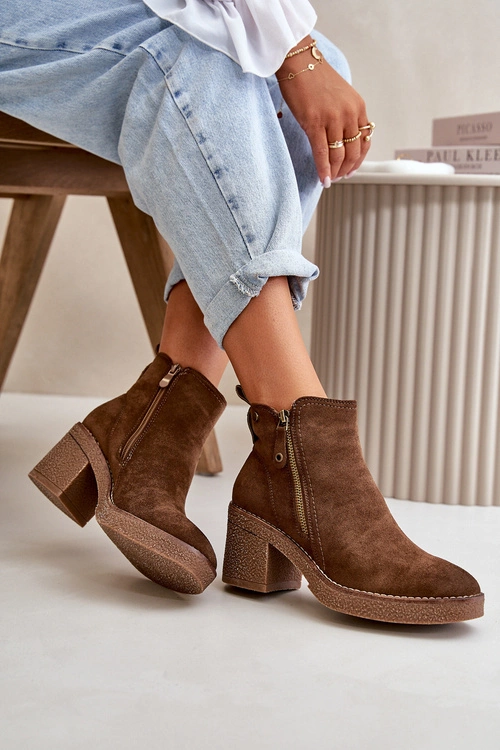 Ocieplane Botki Damskie Na Słupku Z Eko Zamszu Ciemnobrązowe Velarilla