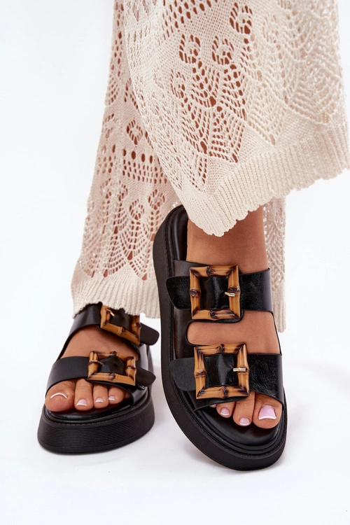 Eko Skórzane Klapki Damskie Na Platformie Z Klamrami Czarne Xanivia