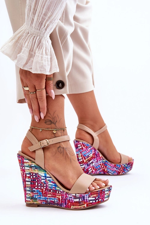 Damskie Sandałki Na Kolorowym Koturnie Beżowe Malibu