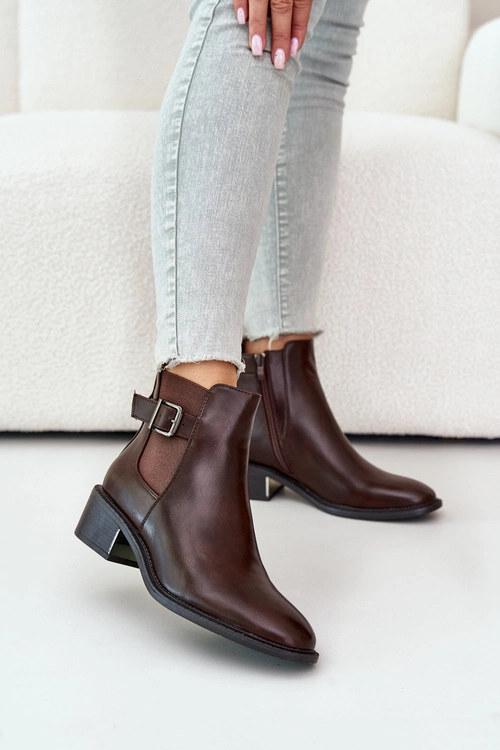 Botki Sztyblety Damskie Na Niskim Obcasie Ze Złotą Klamrą Brązowe Vomera