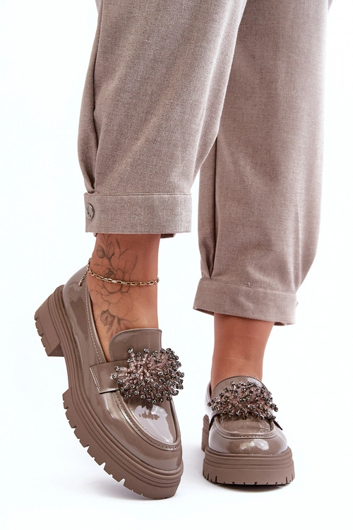 Lakierowane Półbuty Damskie Zdobione Beżowe Annella