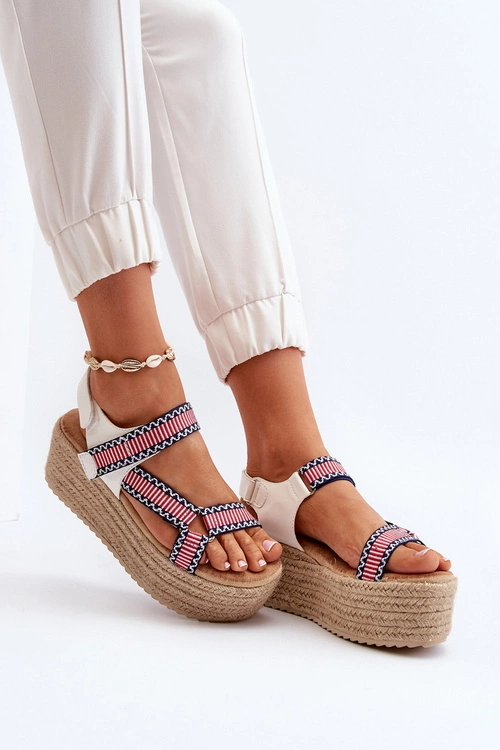 Sandały Damskie Na Plecionej Masywnej Podeszwie Białe Luminea