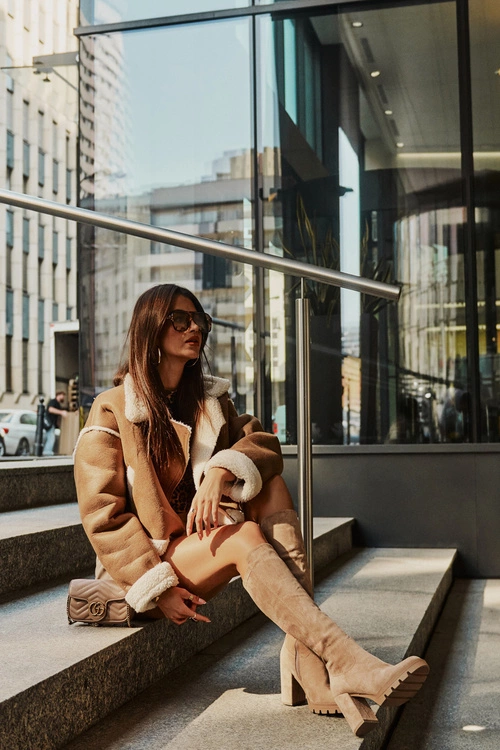 Ocieplane Kozaki Damskie Na Słupku Eko Zamszowe Beżowe Tirisha
