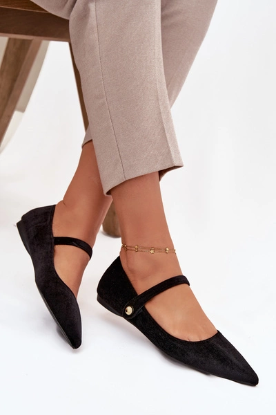 Aksamitne Baleriny Z Paskiem I Złotym Detalem Czarne Gisanne 