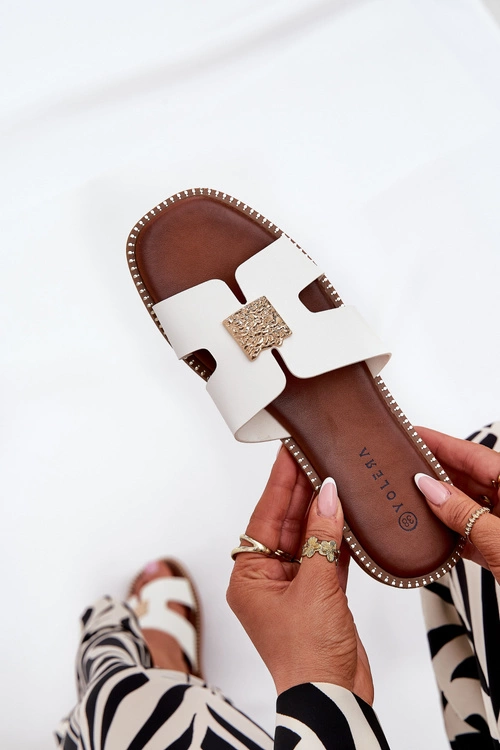 Płaskie Klapki Z Wycięciami I Ozdobą Białe Bohalis