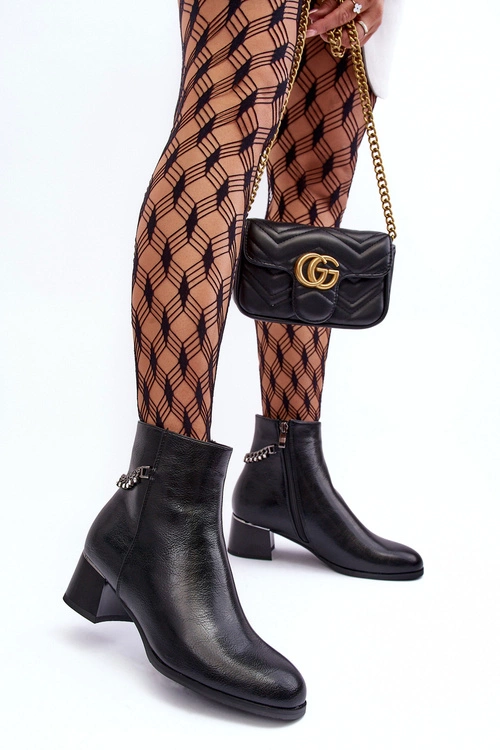 Skórzane Botki Na Niskim Obcasie Czarne Rennie