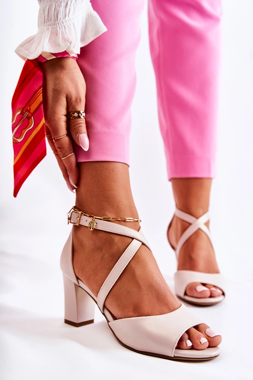 Skórzane Sandały Na Słupku Beżowe Damess