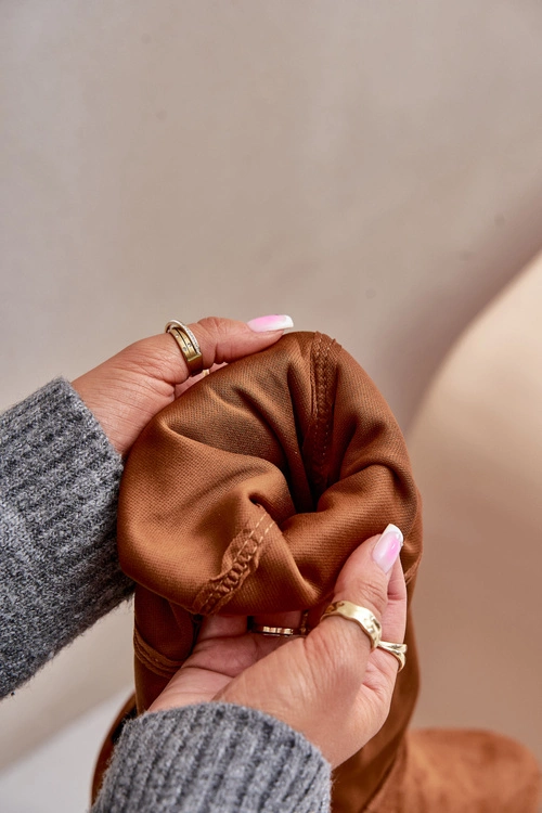 Kozaki Na Płaskim Obcasie Za Kolano Z Eko Zamszu Camel Linnithia