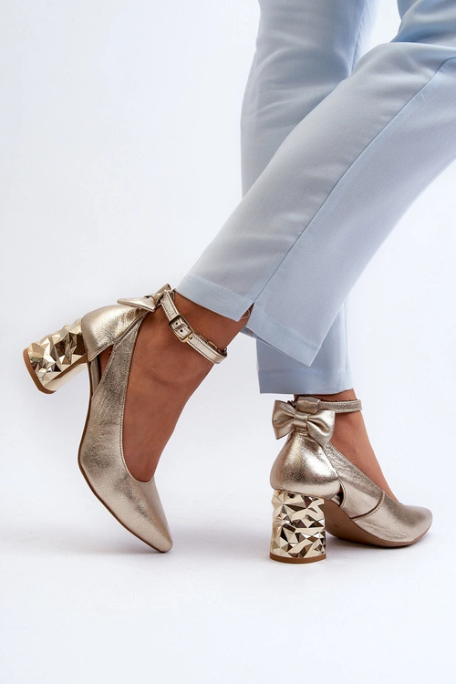 Skórzane Czółenka Z Kokardką Maciejka 05059-25 Złote