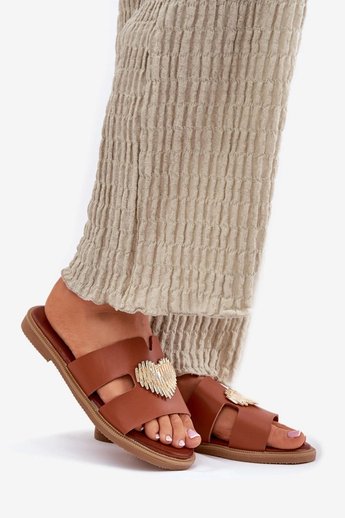 Klapki Damskie Na Płaskim Obcasie Ze Złotą Ozdobą Camel Karinma