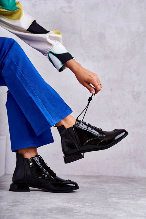 Lakierowane Botki Z Ozdobą Czarne Betrix