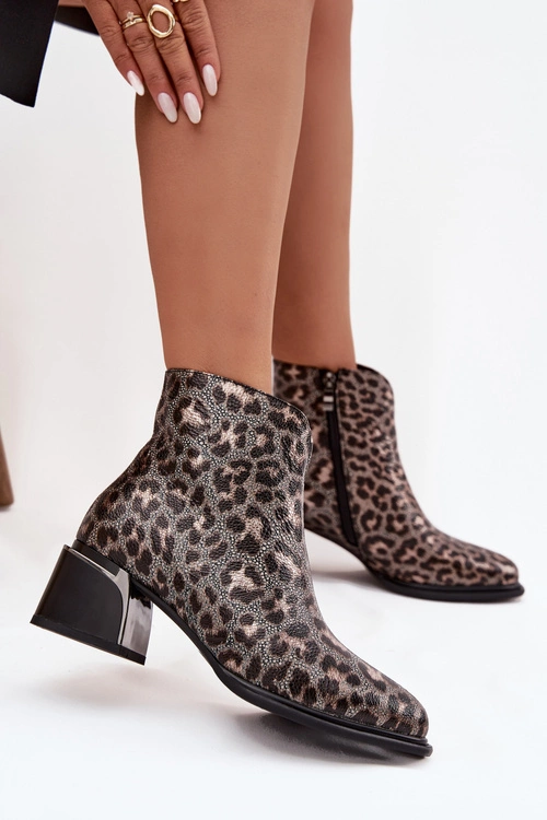 Skórzane Botki Damskie Na Klocku Ocieplane Panterka D&A CR52-622 Czarno-Złote