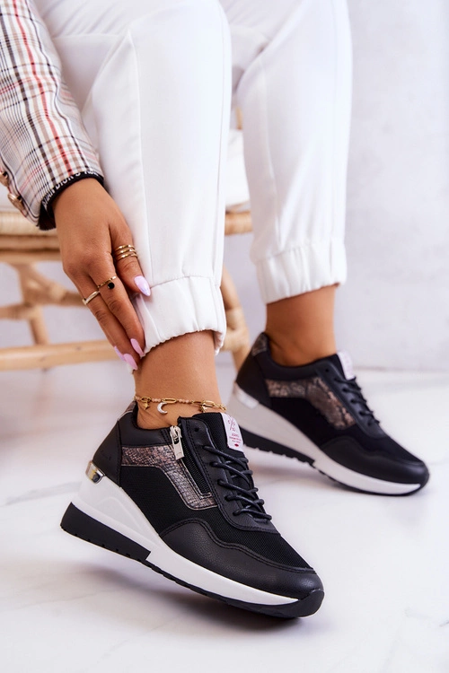 Damskie Sneakersy Na Koturnie Cross Jeans JJ2R4027C Czarne