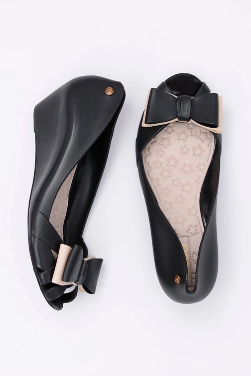 Lu Boo Czarne Gumowe Baleriny Na Koturnie Kokarda Lea