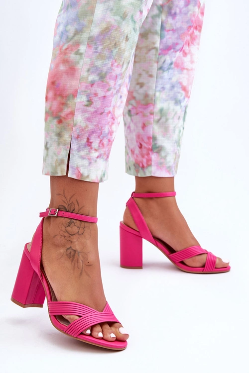 Skórzane Klasyczne Sandałki Na Słupku Fuksja Zipola