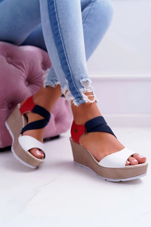 Sandały Damskie Na Koturnie Big Star Wsuwane DD276034